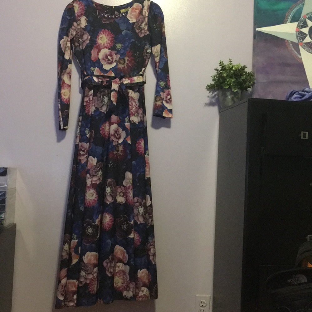 Modest Long Sleeve Floral Maxi Dress Prom